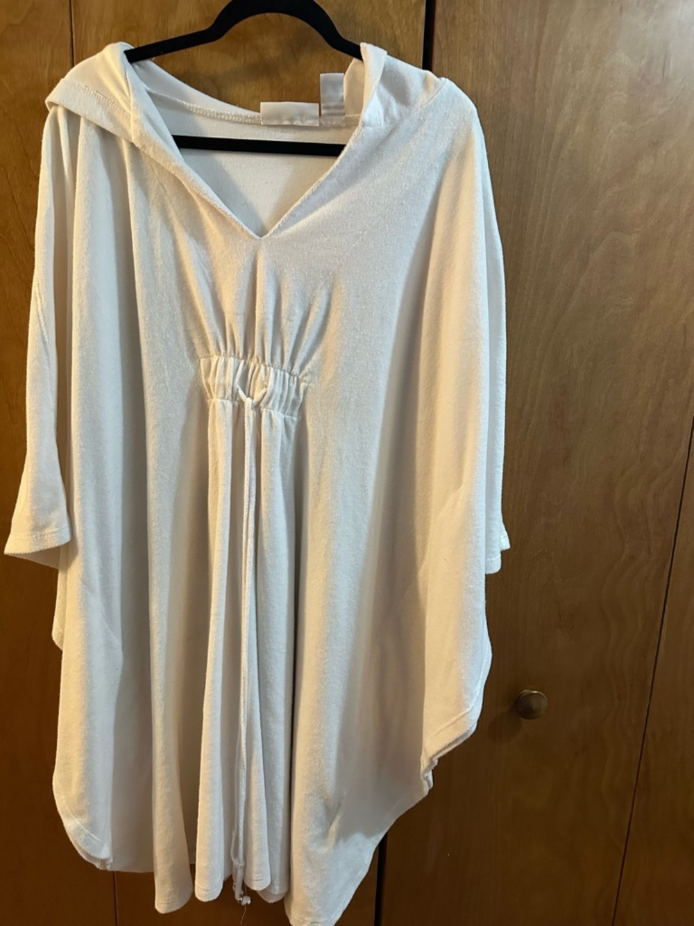 Women’s white terry cloth robe or swimsuit coverup with hood 1x